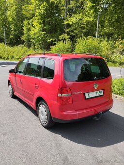 VW TOURAN 1.6 FSI,klima,7mistny - 4
