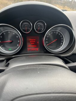 Insignia 2.8 V6 - 4