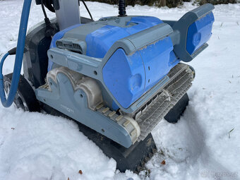 Robotický bazénový vysavač Maytronics Dolphin M500 - 4