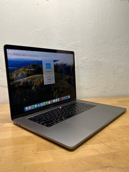 MacBook Pro 15” 2019 CTO/32GB RAM/i9/2TB SSD/ Záruka - 4