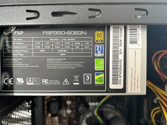 X8 - PC sestava, monitor, myš a klávesnice - 4