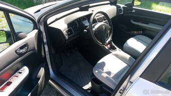 PEUGEOT 307 HDI - 4