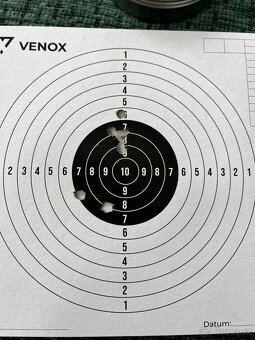 UMAREX Glock 17 BLK 4.5 mm CO2 BlowBack - 4