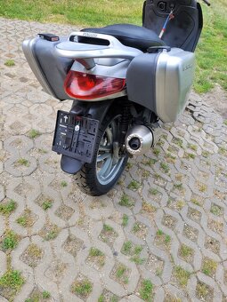 Piaggio Beverly 125 - 4