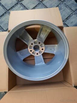 Škoda Karoq,Yeti, Seat Ateca- NOVÉ 17 orig.alu disky- 7xR17, - 4
