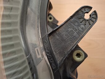 Ford focus mk2 fl pravé černé světlo - 4