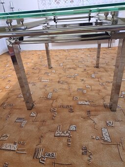 Rozkládací jídelní stůl se židlemi - 4