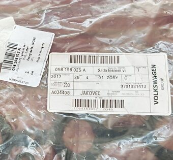 Víko hlavy válců Škoda Octavia 1,8 T 110kW těsnění - 4