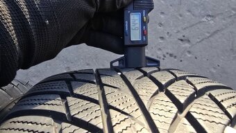 Zimní pneu 225/55/17 Bridgestone Run Flat - 4