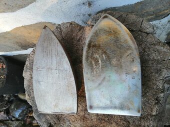 Starožitné žehličky bez rukojetí - 4