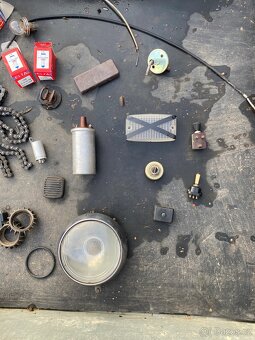 Náhradní díly - 4