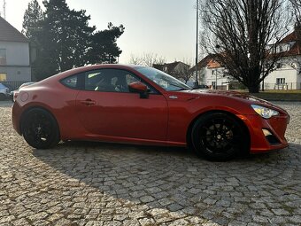 SCION FRS FR-S 2015, stejné jako BRZ a GT86, pěkné auto - 4