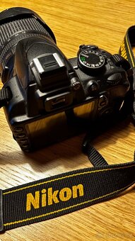 NIKON D3100 + objektiv DX AF-S NIKKOR 18-105 mm - 4