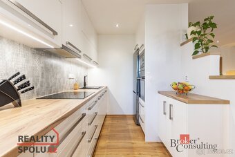 Pronájem, byty/2+kk, 56 m2, sídliště Nádražní 1153, 68401 Sl - 4