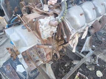 Tatra 815 , 10V motor - 4
