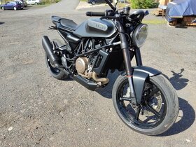 Husqvarna vitpilen 701 rv 2018 , 6500km, doplňky. - 4