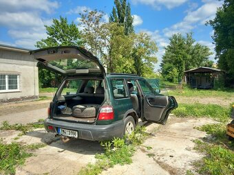 SUBARU FORESTER - 4