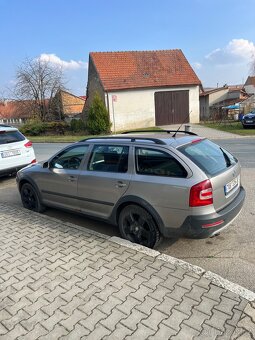 Škoda Octavia Scout 2.0 TDi - 4