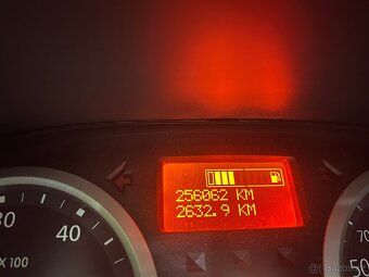 Prodám Renault Trafic 9mist 2.5dci - 4