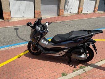 Honda Forza 300 - 4