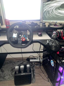 Logitech G29 Driving Force s radici pakou - 4