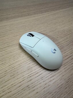 Logitech G Pro X Superlight herní myš bílá - 4
