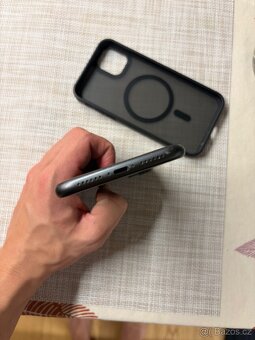 i Phone 11 64 B Cerna - 4