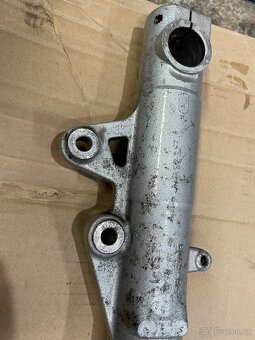 BMW F800S ST - přední vidlice - 4