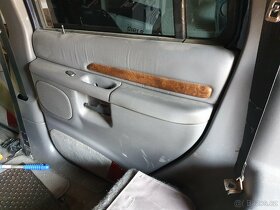 Ford Explorer 2001 5 dveř tapce + dekor - 4