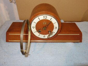 Retro hodiny s obloukem - 4