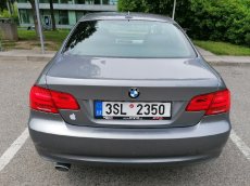 BMW 320D,E92,COUPE,FACELIFT,SERVISNÍ KN.RV.2010 - 4