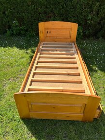 Dřevěná postel 200x90 s šuplíky - 4