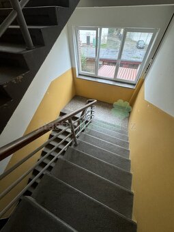 Prodám bytovou jednotku v cihlové zástavbě se zahradou - ihn - 4