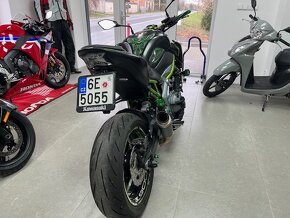 KAWASAKI Z900 - 4