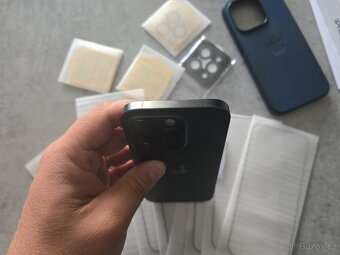 iPhone 15 Pro 128 GB, černý - 4