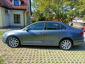 VW Jetta - 4