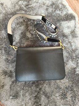 Kožená kabelka Michael Kors - 4