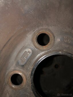 Prodám sadu disků s pneu na ford 5x108 r16 - 4