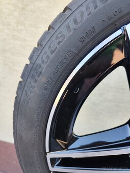 Originál ALU kola MERCEDES A35 AMG 18" s pneu BRIDGESTONE - 4