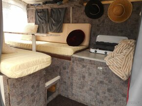 Prodám obytnou dodávku Ford Transit - 4