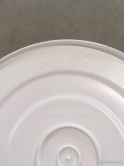 Kbelíky s víkem 20-22L HDPE - 4