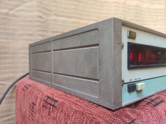 Měřič kmitočtu TESLA XP 1502 A - 4