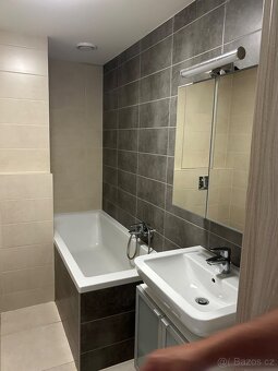 Pronájem bytu 1kk s balkonem, Uhříněves - 4