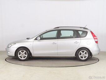 Hyundai i30 1.6 CRDi Combi, 2010, 66 kW, 172 378 km - 4