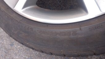 Vw 5x112 r17 7,5j et47 225/45 letní - 4