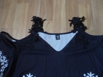 vánoční šaty vel. 4XL-rezervace - 4