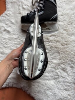 Brusle Bauer vel. 31. - 4