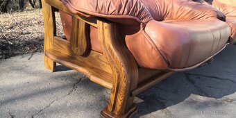 Kožená sedací souprava 3+2 s masivním dřevem - 4