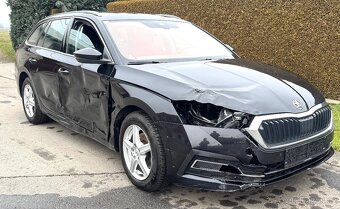 Škoda Octavia IV 1,5 TSI KOMBI 8/2025,4000km,AUTOKLIMA,LED - 4