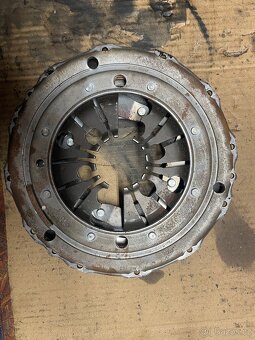 Spojka 1.9tdi 66kw - 4